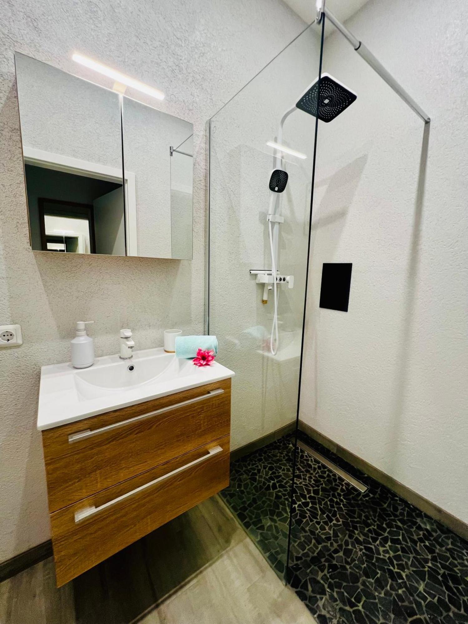 Holi Day Spa 2-Bett Zimmer App 4 Berlin Dış mekan fotoğraf